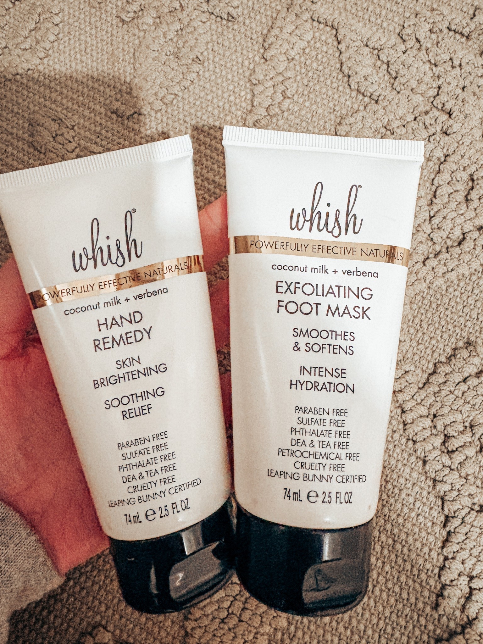 If your hands + heels need a reset… this is it.

I started using the Hand Remedy + Exfoliating Foot Mask from Whish Beauty and the difference is already noticeable.

• smoother texture
• more hydration
• actually feels like it’s working

Easy add to your routine, especially before summer.

#LTKmorningroutine #LTKselfcare #LTKgrwm