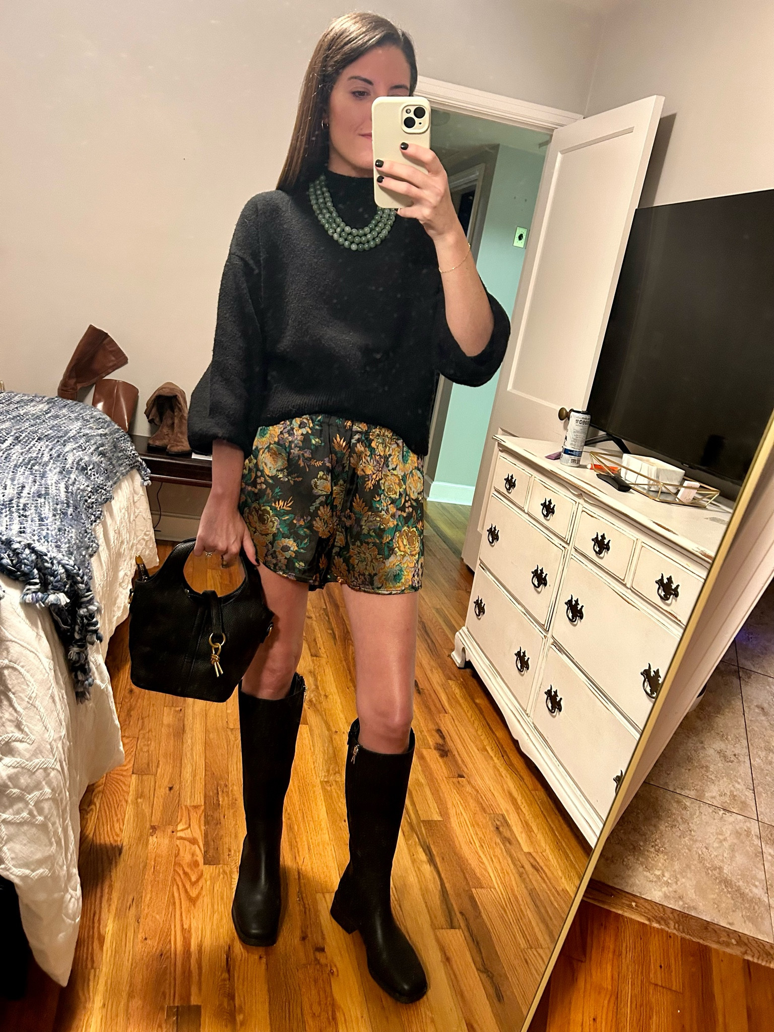 Sweater - & Other Stories, Small
Shorts - Anthro, Small 
Shoes - Aerosoles 
Purse - Amazon 
Necklace - Vestique 

#LTKStyleTip #LTKFindsUnder50 #LTKFindsUnder100