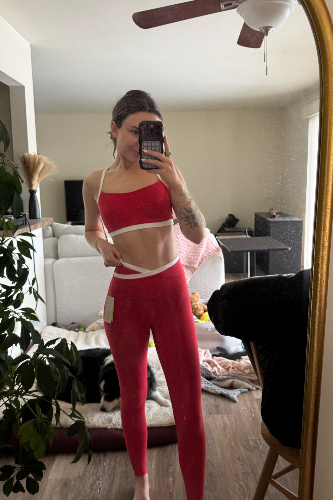 the color 🤌🏼 the quality 🤌🏼

wearing size S in both (likely could have sized down, is butter soft!!)

comes in 3 colors. red is perfect for valentines ❣️

#LTKActive #LTKfindsunder50 #LTKfitness