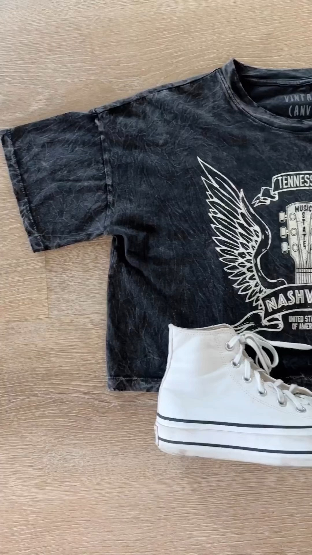 Obsessed with the Zara marine jeans.  Styling with a cropped tee and converse.

#LTKBacktoSchool #LTKfamily
