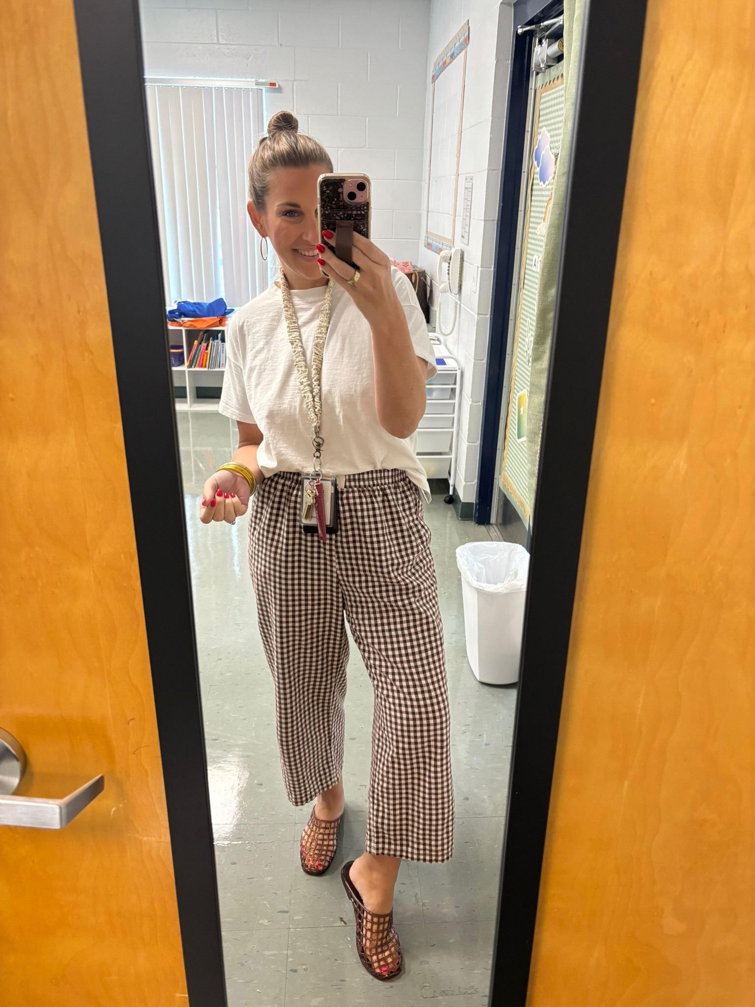 Teacher outfit inspo!🍎🤎 These cropped gingham pants are so cute paired with a simple tee and fun flats for an easy back to school look!!

Teacher outfit, fall outfit, fall fashion, Amazon fashion, Amazon outfit

#LTKSeasonal #LTKootd #LTKSaleAlert