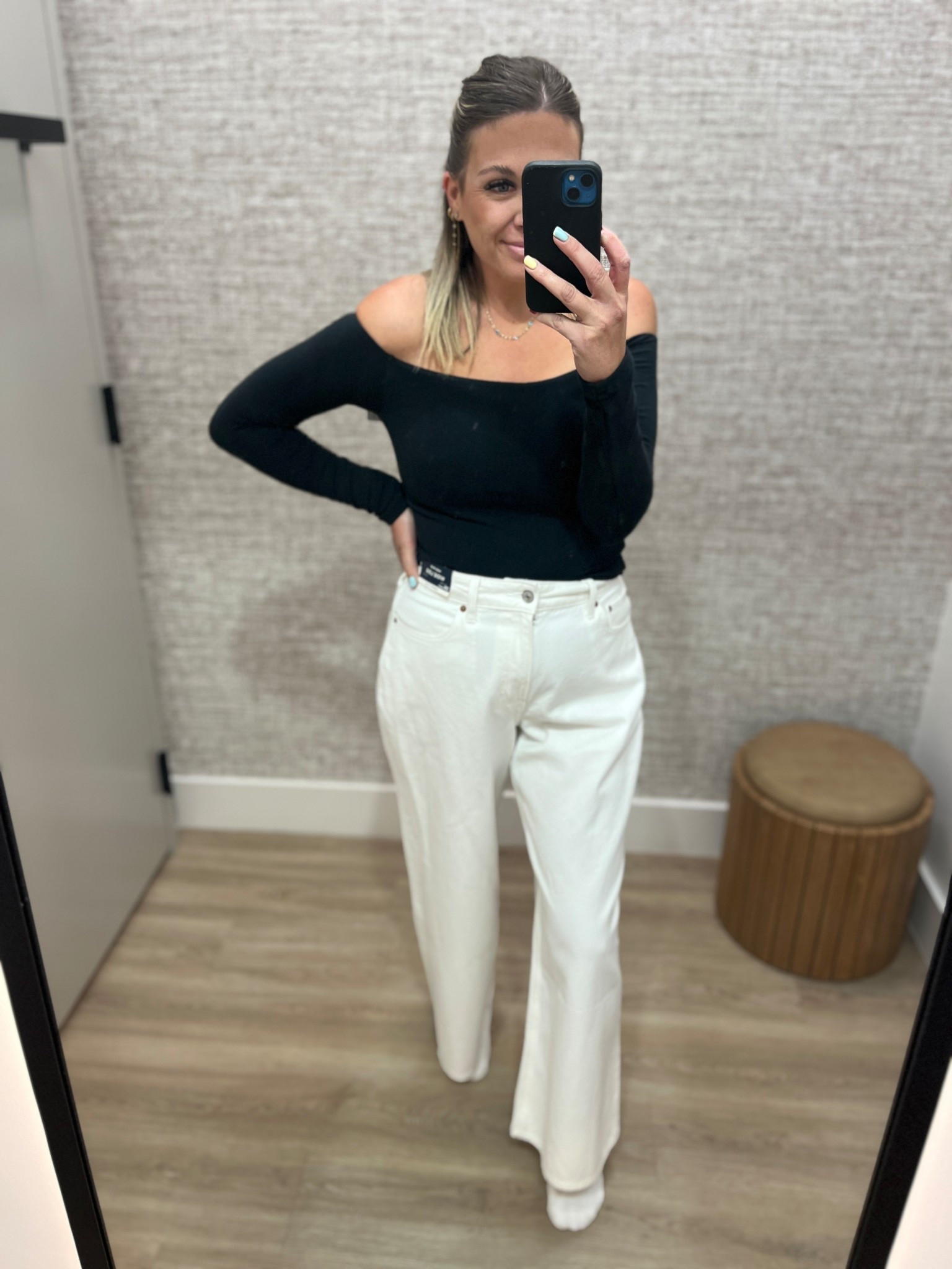 You know I’m hitting up an Abercrombie when I see one. Here is what I got + my other favorites! 

#LTKSeasonal #LTKStyleTip