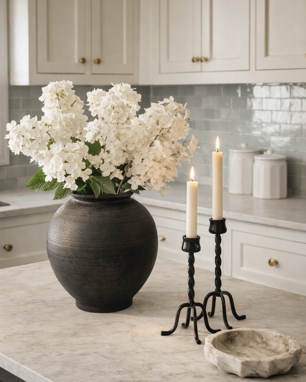 Target Circle Bonus Kitchen Countertop Finds (Save $15 When You Spend $80)

Follow @farmtotablecreations on Instagram for more home finds and styling ideas 🤍

If your kitchen has been needing a soft refresh… this is it 🤍 The combination of creamy hydrangeas, a matte black textured vase, and those classic black taper candle holders instantly elevates your space without trying too hard. It’s that perfect mix of warm, neutral, and timeless that always looks high-end.

Even better—these pieces qualify for the Target Circle Bonus where you can save $15 when you spend $80 on select home items. Such an easy way to refresh your kitchen with pieces you’ll use year-round.

#ltkhome #targethome #kitchendecor #vases #candles #countertopdecor #homedecorfinds #neutraldecor

#LTKSaleAlert #LTKHome