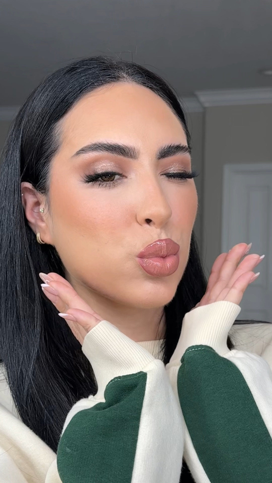 champagne special occasion eye makeup + full glam 💕🎀💓💕

#LTKFindsUnder100 #LTKBeauty #LTKFindsUnder50