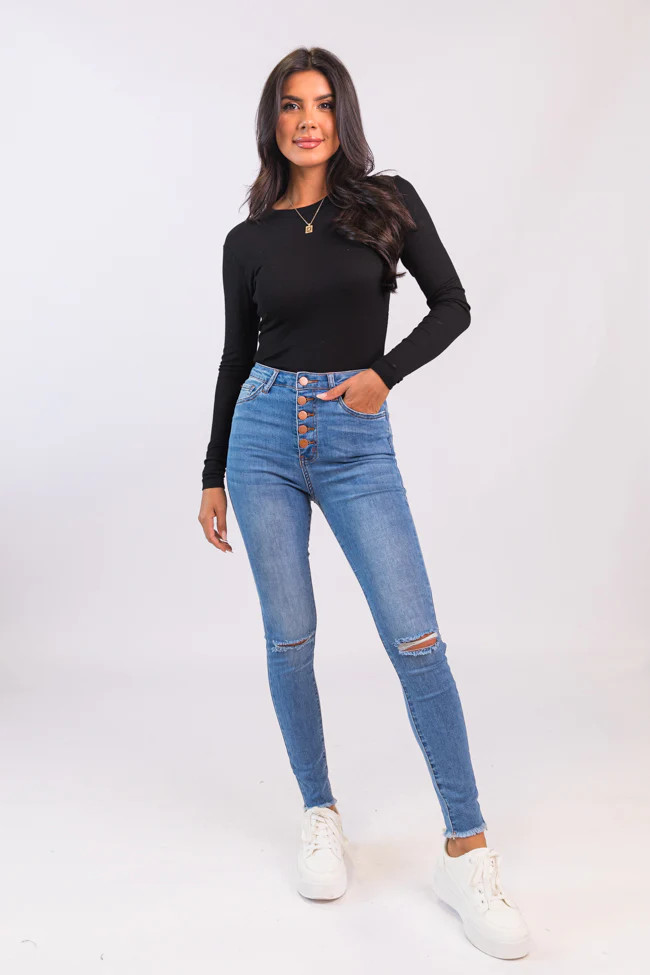 Chelsie Light Wash Busted Knee Jeans | Pink Lily