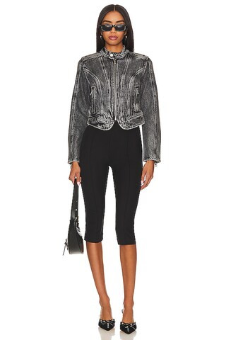 Cindy Cropped Capri Pant in Black | Revolve Clothing (Global)