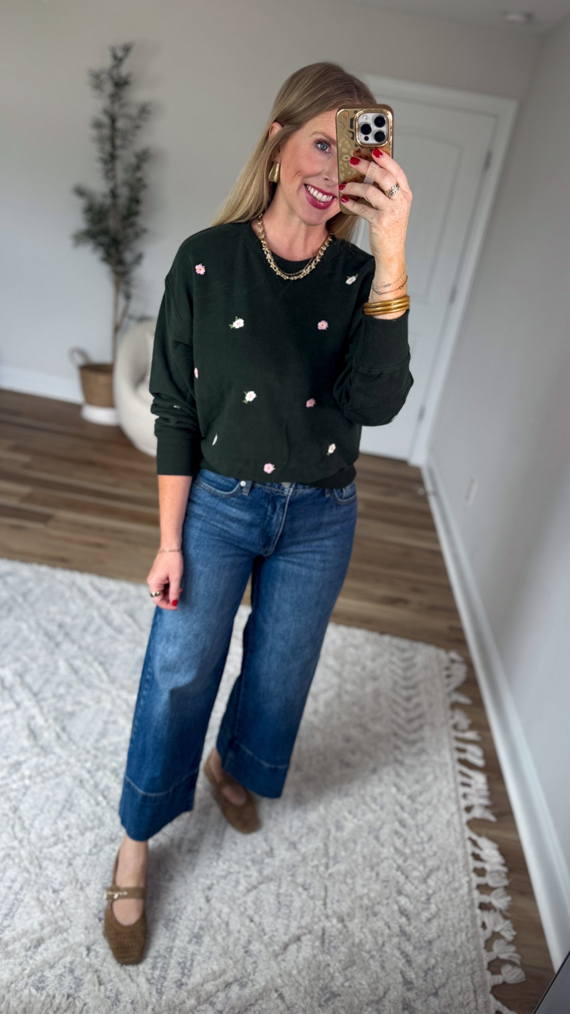 Daily try on, Walmart outfit, Walmart fashion, Walmart style, floral embroidered sweatshirt, free assembly

#LTKootd