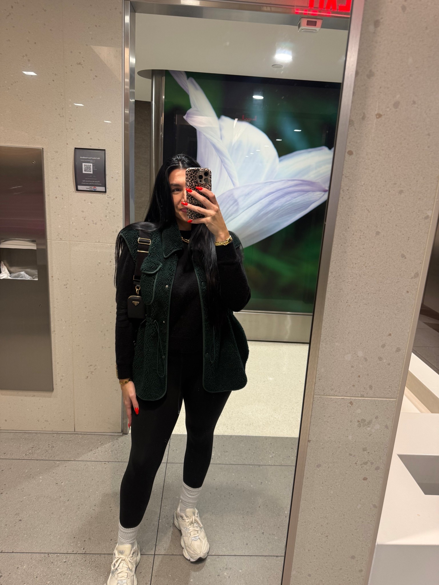 Another airport fit ✨ my vest is sold out but I linked a similar one  

#LTKdayinmylife #LTKootd #LTKTravel