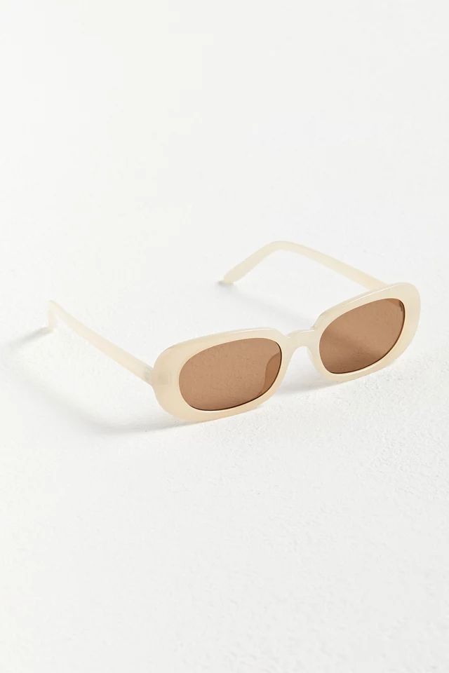 Polly Oval Sunglasses | Urban Outfitters (US and RoW)