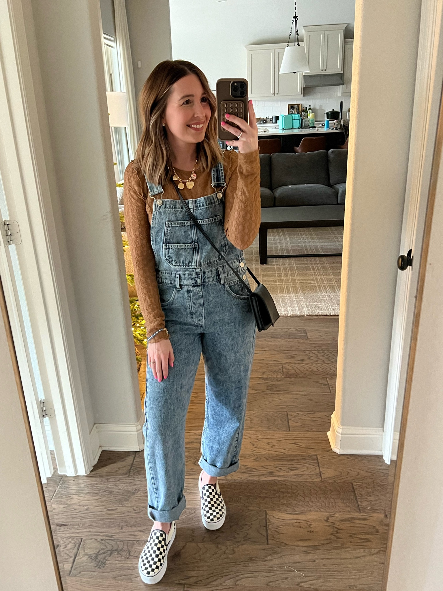 My new favorite mom outfit. 👌🏼

Free People | Overalls | Checkered Vans