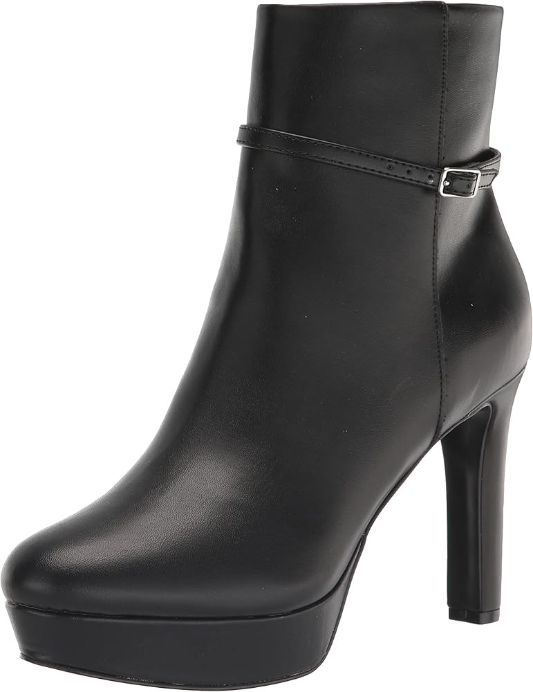 Nine West Women's Gripe Ankle Boot | Amazon (US)