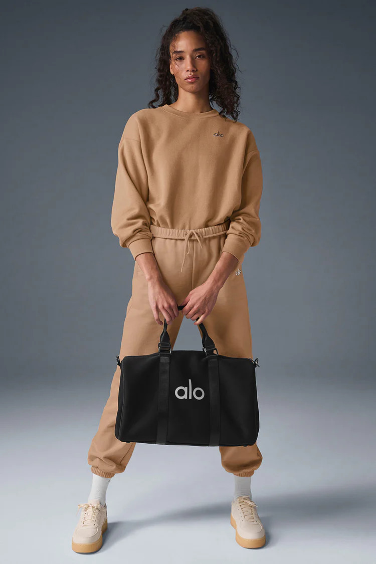 Accolade Crew Neck Pullover | Alo Yoga (US)
