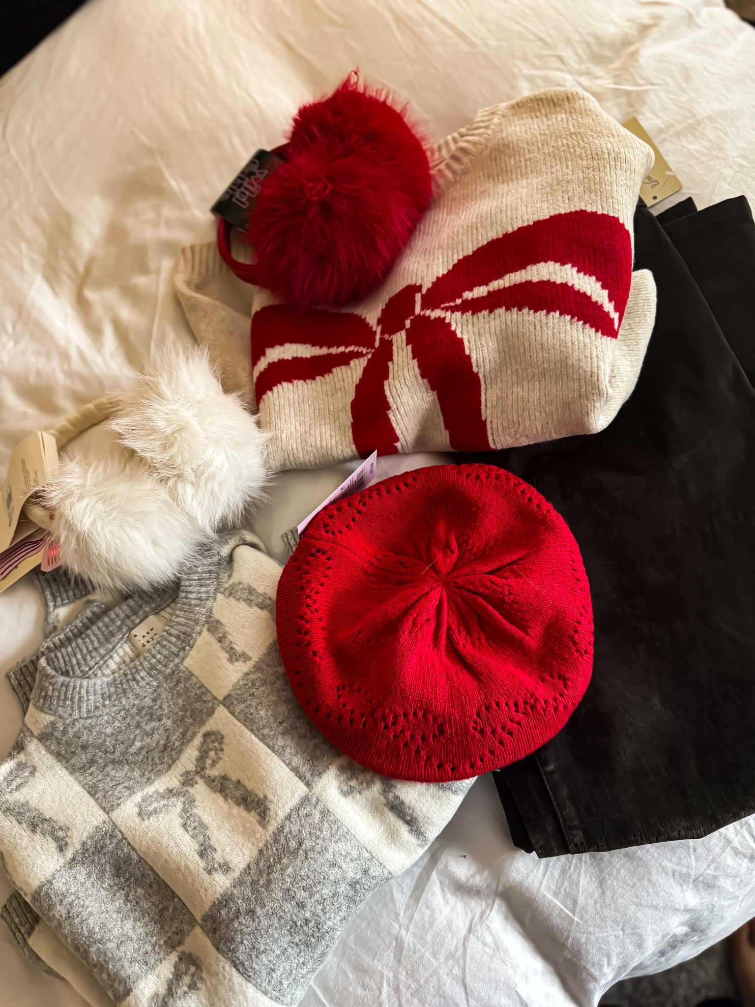 Target cozy holiday haul.

Loving all the sweaters and winter accessories at target right now!

Just snagged these, perfect for checking out holiday lights this year 🎄

#LTKSeasonal #LTKfindsunder50
