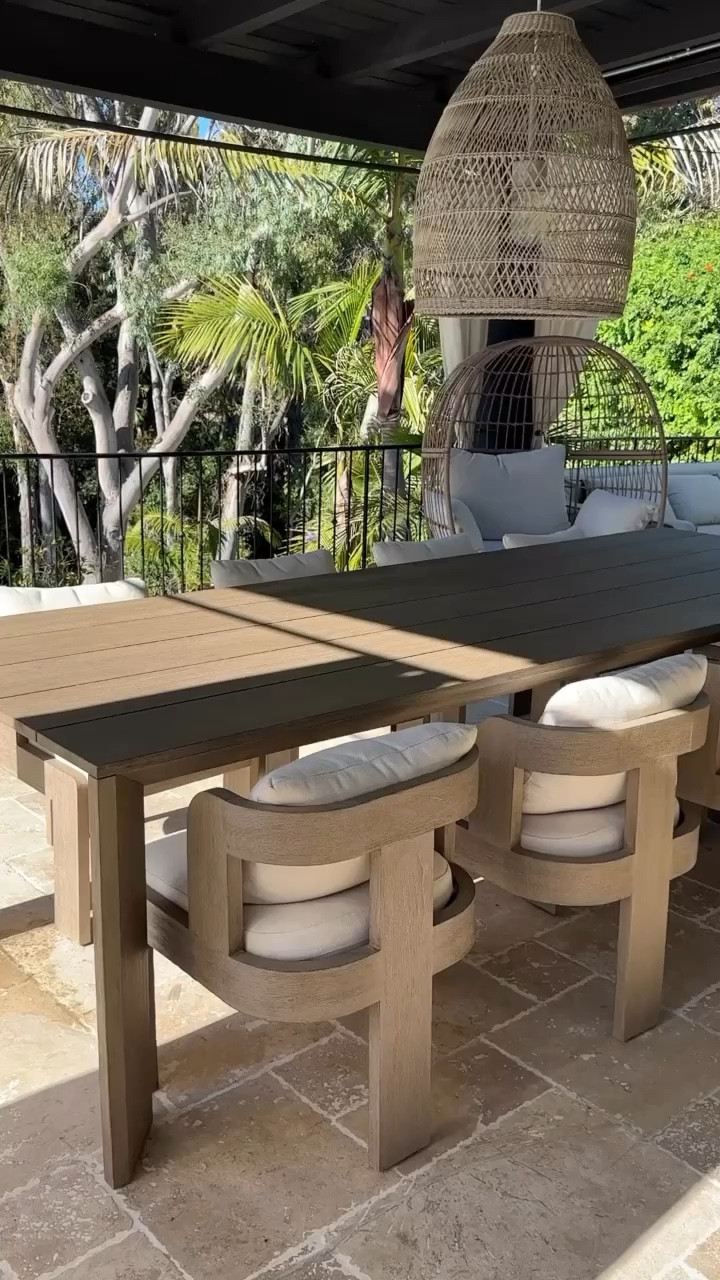 Amazon live - summer hosting & tablescape 💛

#LTKhome