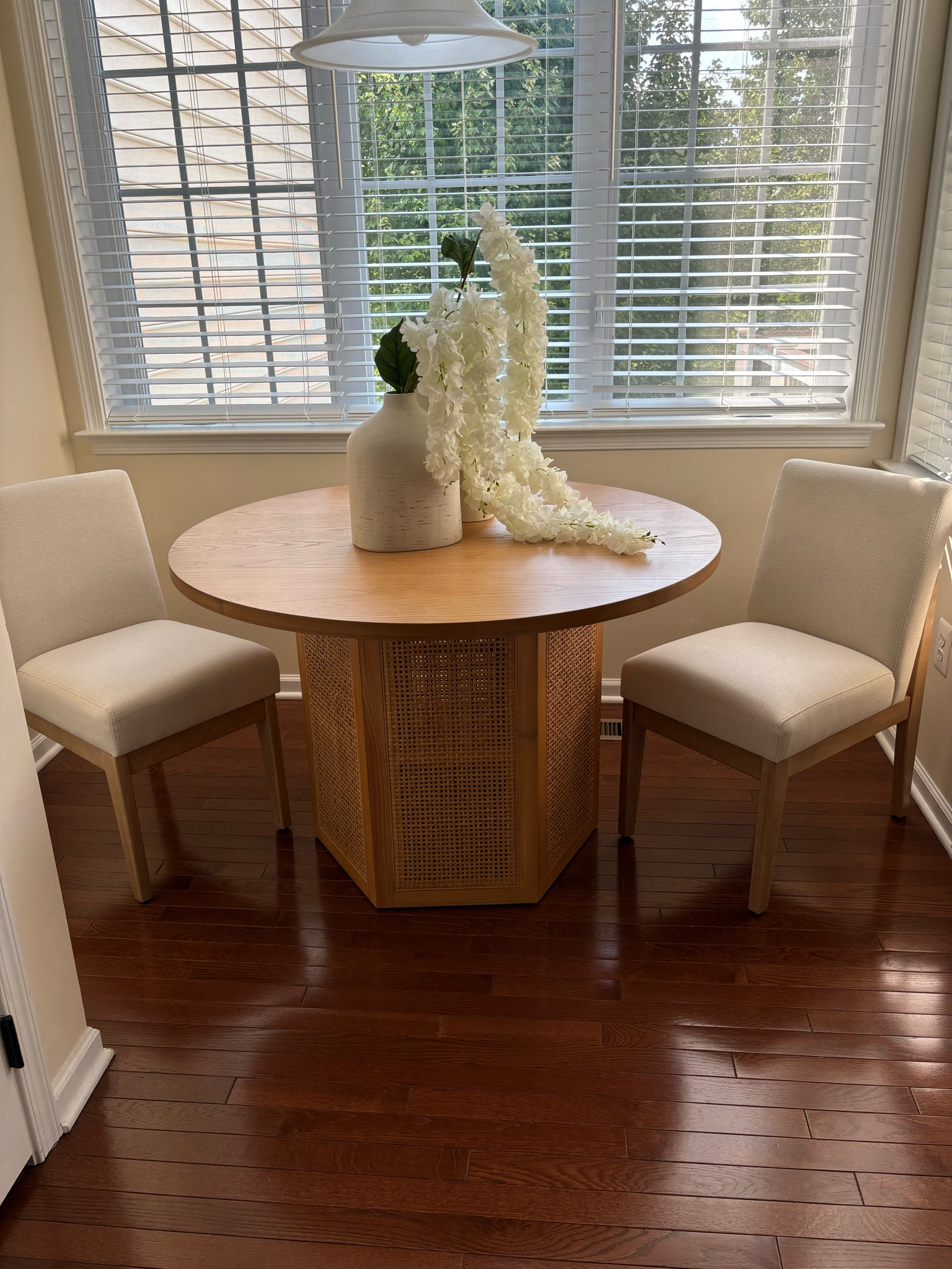 New breakfast nook area at home 🏠 

#LTKFamily #LTKSaleAlert #LTKHome