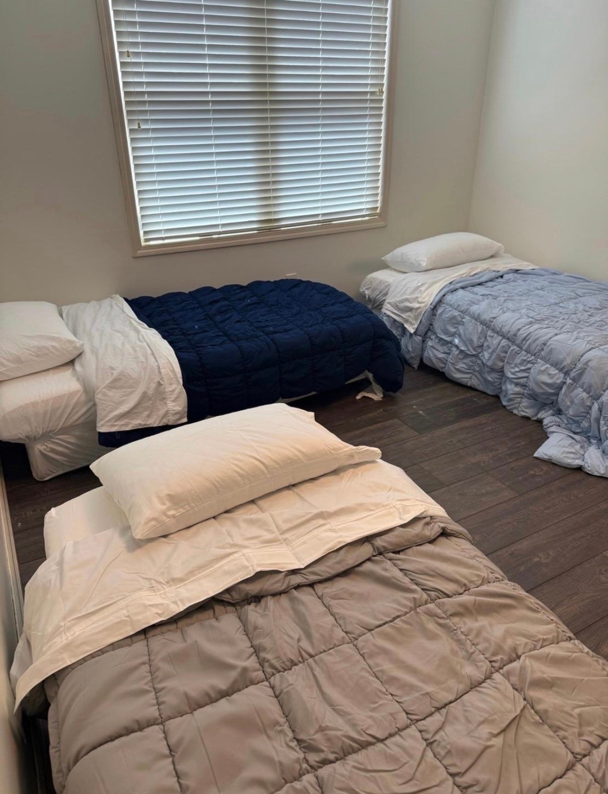 You guys these guest beds were SOOO comfy as said from my recent guests! Love that these are so storage friendly and just fold right up.





travel essentials, hosting, hosting essentials, home hosting, guests, party favs, storage favs, home favs, target finds, amazon finds

#LTKHome #LTKdayinmylife