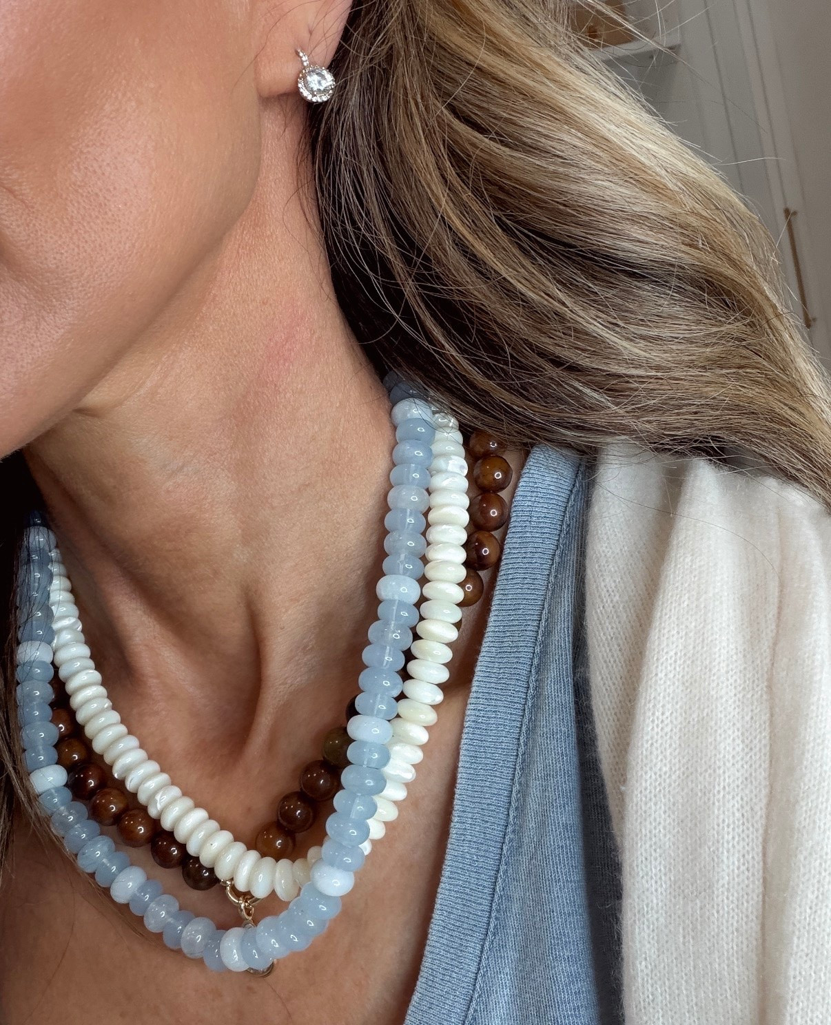 AUrate code TAMMY20

Beaded necklaces all summer long!

@Aurate 
@ALLIE+BESS

#LTKOver40 #LTKootd