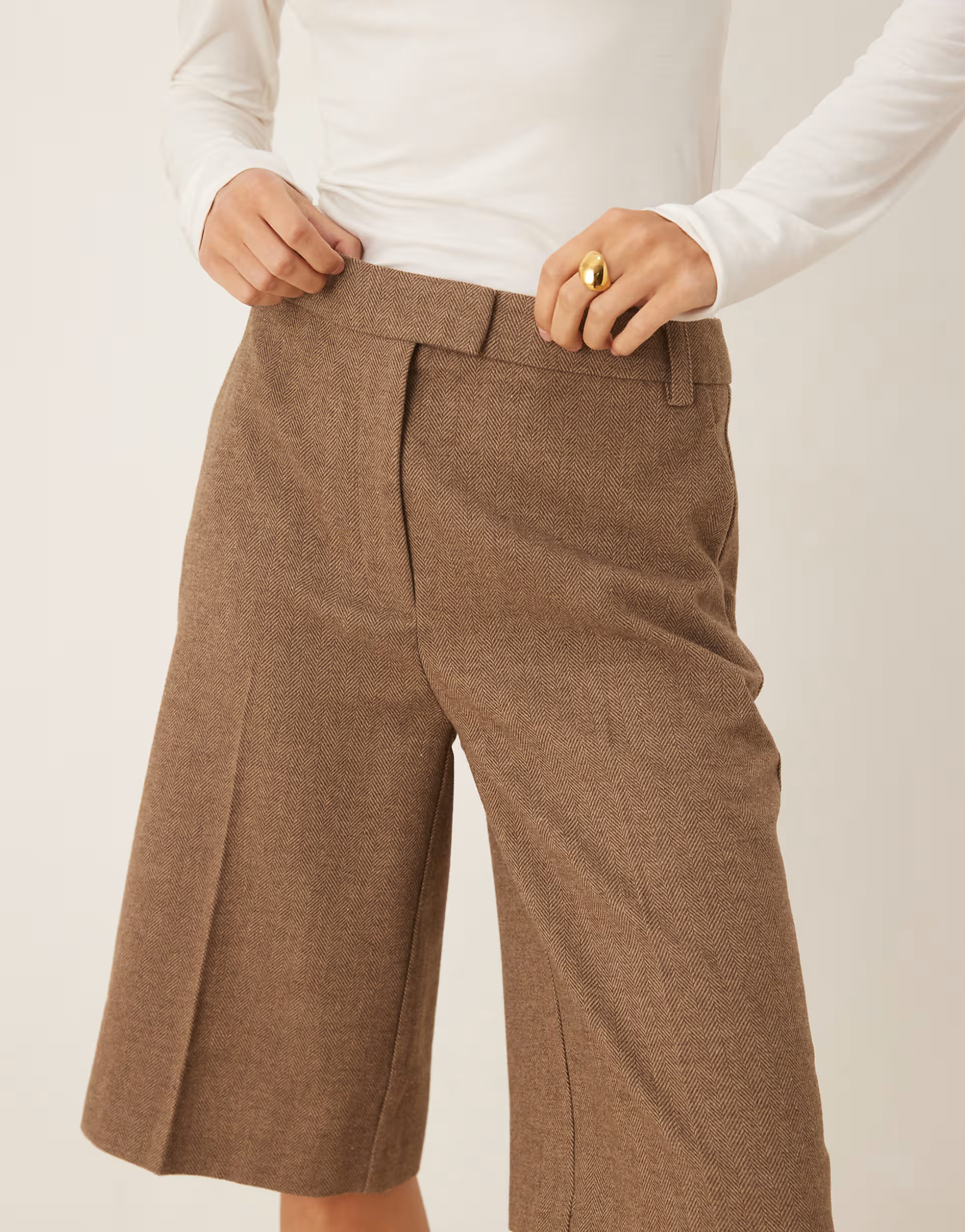 ASOS DESIGN slim bermuda shorts in brown | ASOS (Global)