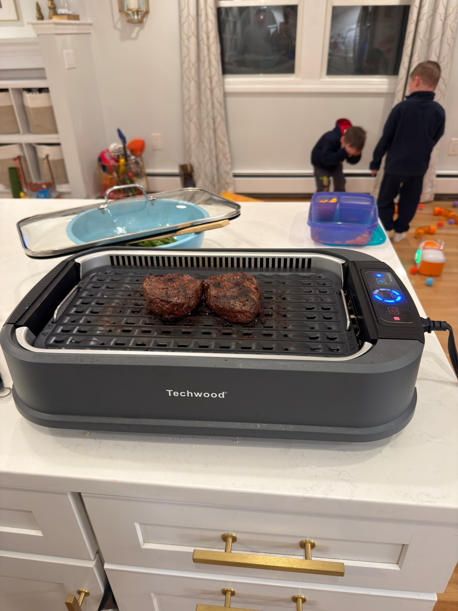 This indoor smokeless grill has completely changed the way I cook at home 🙌 Perfect for apartment living, cold weather, or quick weeknight dinners without the smoke or mess. It heats evenly, gives that real grilled flavor, and is so easy to clean. If you love grilling year-round but hate dealing with smoke alarms, this is a must-have kitchen essential.

#LTKhome #LTKkitchen #LTKfinds #LTKmusthave #LTKsalealert #indoorgrill #smokelessgrill #kitchenmusthaves #kitchenfinds #amazonhome #homeessentials #apartmentfriendly #countertopappliances #easymeals #weeknightdinner #grillingathome #homecooking #smallkitchenideas #modernkitchen #giftideas

#LTKHome #LTKfoodie