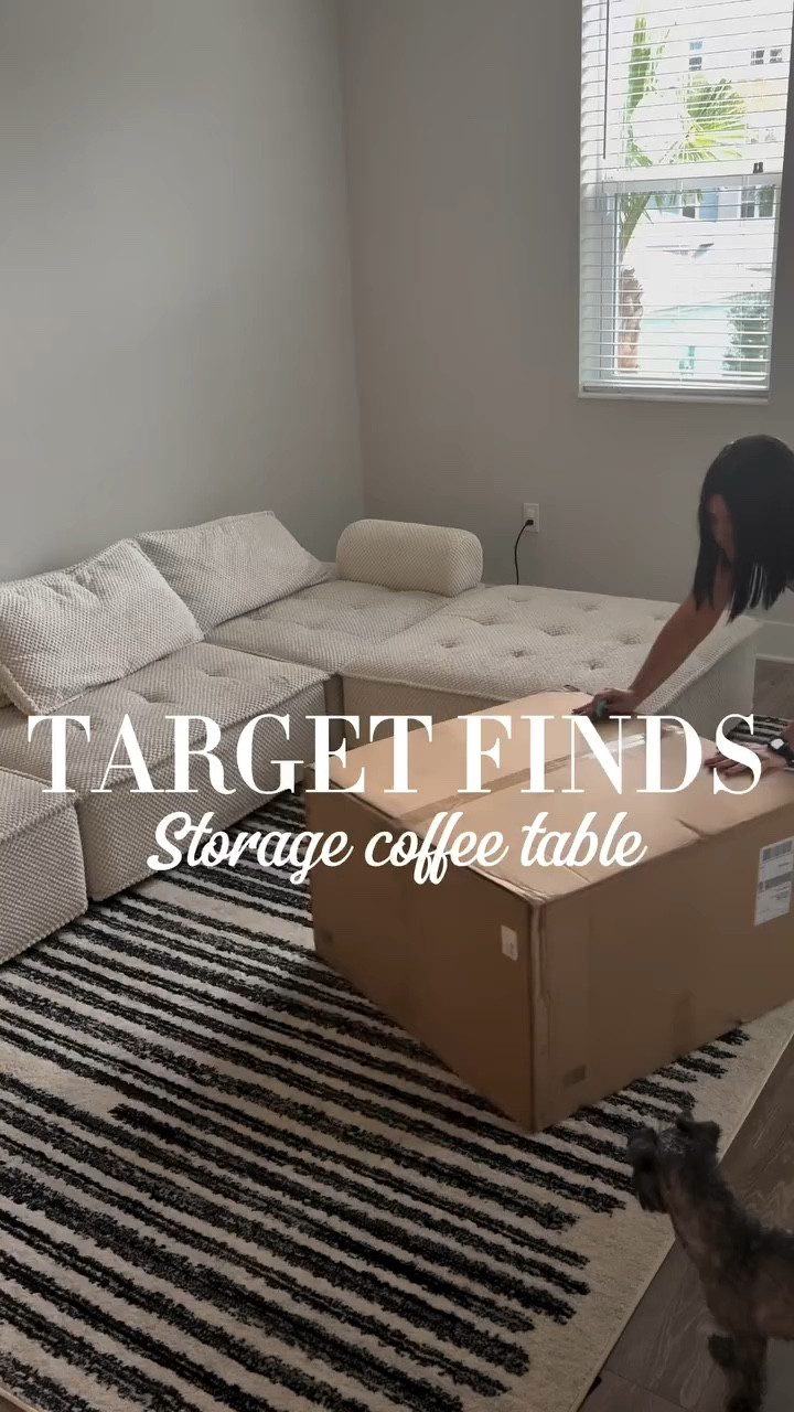 TARGET FINDS 🎯💫 @target 

¡Esta mesa con almacenamiento es más de lo que imaginé, me encantó el material y color!

- Decorar mi casa es una de mis cosas favoritas, me transmite paz ya que es el espacio que refleja nuestra energía y esencia 🤍
•
•

🇺🇸Comment “STORAGE” below, and I”ll send the link to you DMs 🔗

💫Comenta “STORAGE” abajo y te enviaré el link directamente a tu DMs 🔗

#homehacks #homedecor #targetfind #targethome #targethomedecor #target #interiordesign #decor #decor