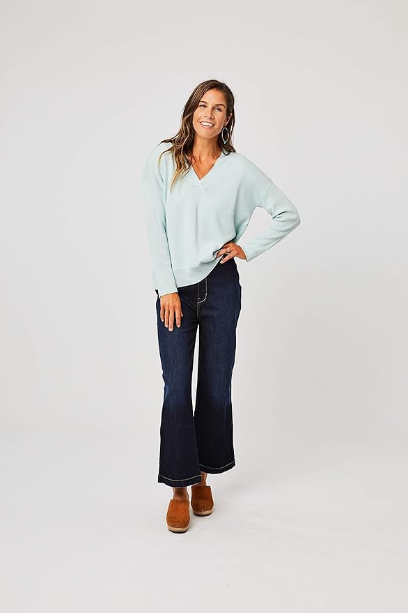 CARVE Women's Aurora Sweater | Amazon (US)