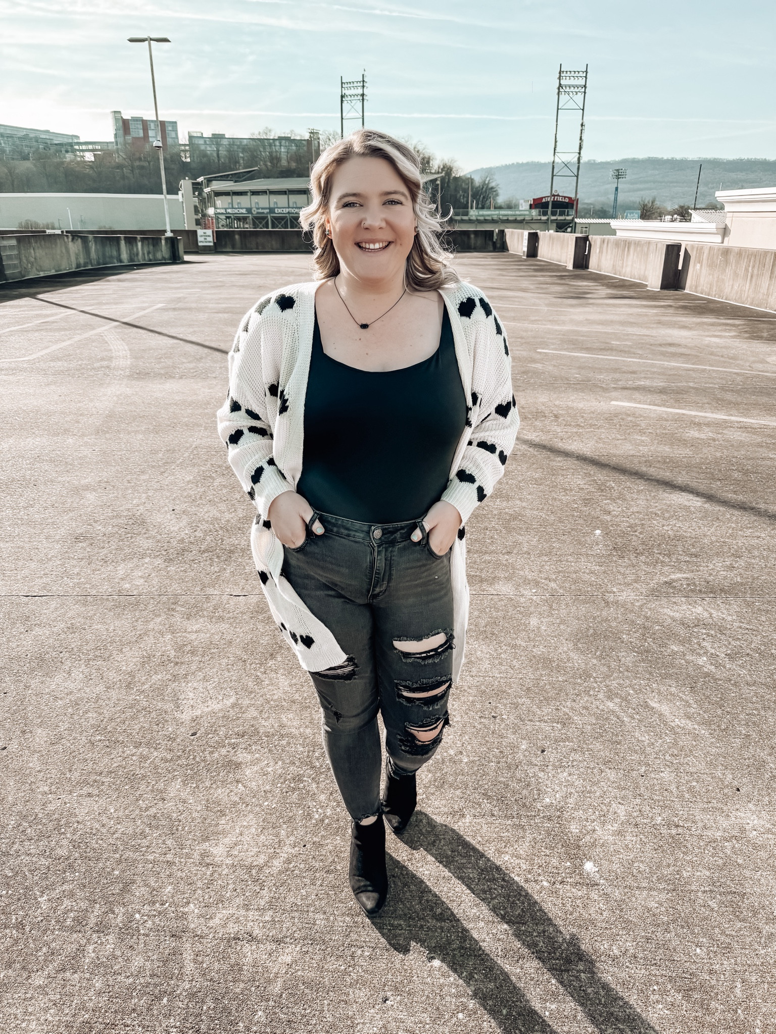 Day 1 of 10 Valentine’s Day looks 

#LTKmidsize #LTKfindsunder100 #LTKplussize