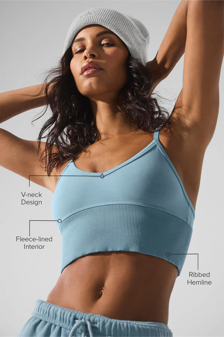 Seamless Winter Warm Plush Delight Bra | Alo Yoga (US)