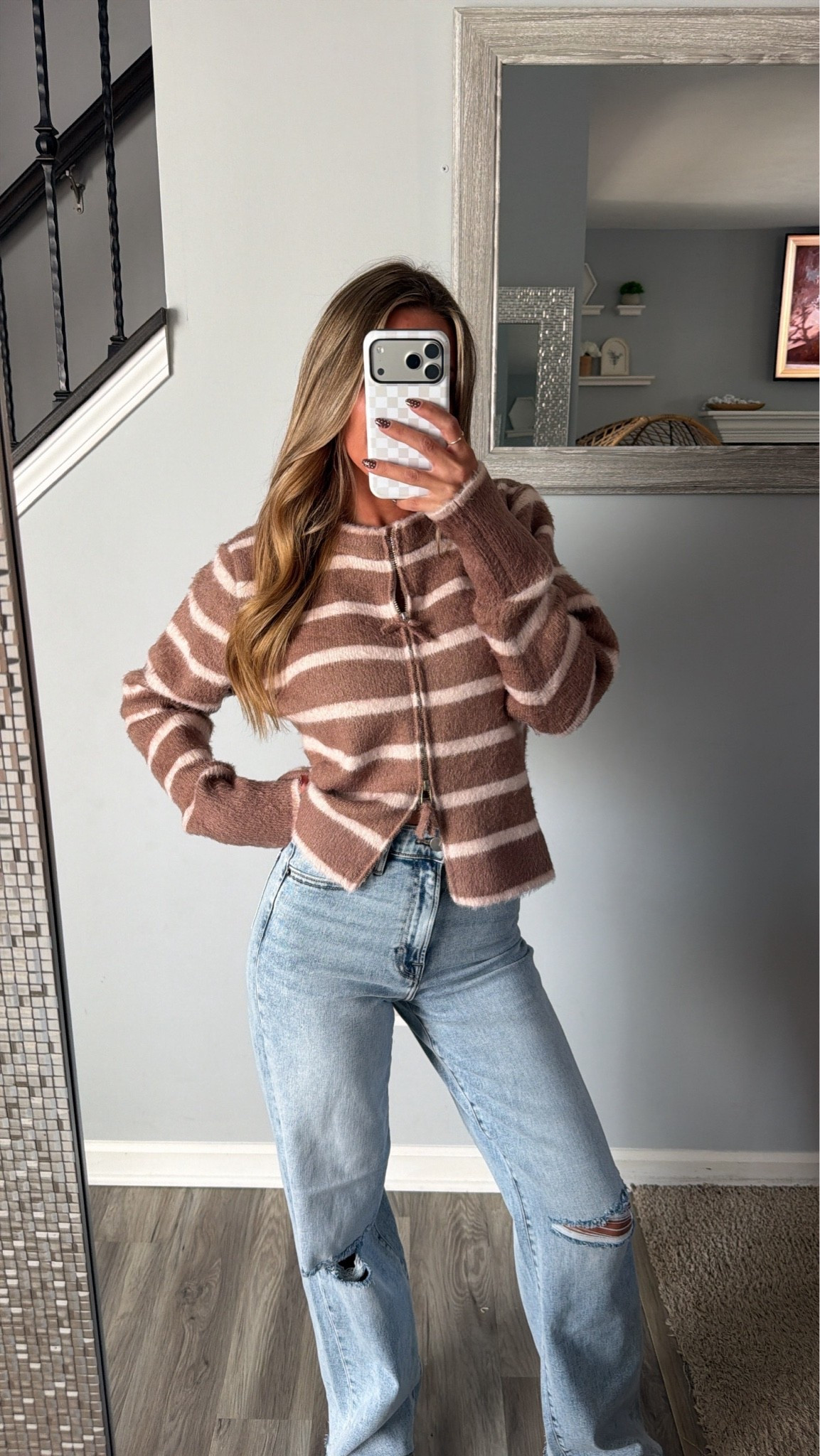 This striped sweater is SO pretty for fall 🍁 use code: JESSICAPOPELY40 for 40% off