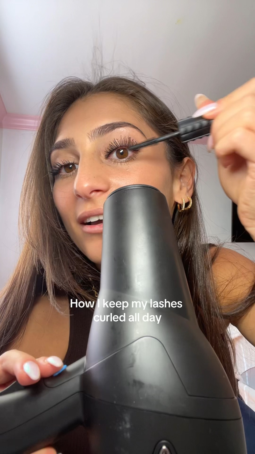 How I keep my lashes curled all day! My favorite hack 👀

#LTKStyleTip #LTKBeauty #LTKVideo