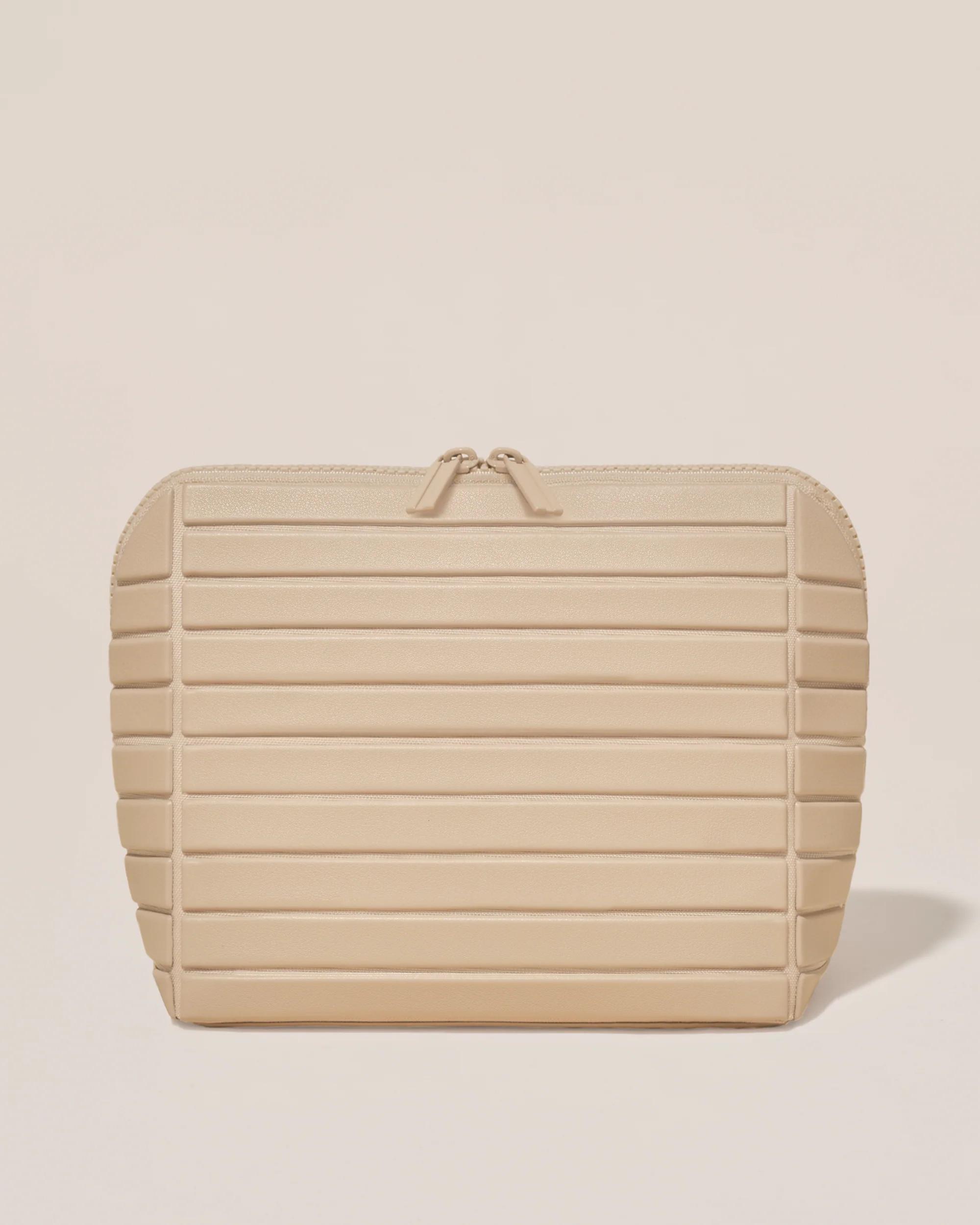 The Medium Bisque Traveller | Afform