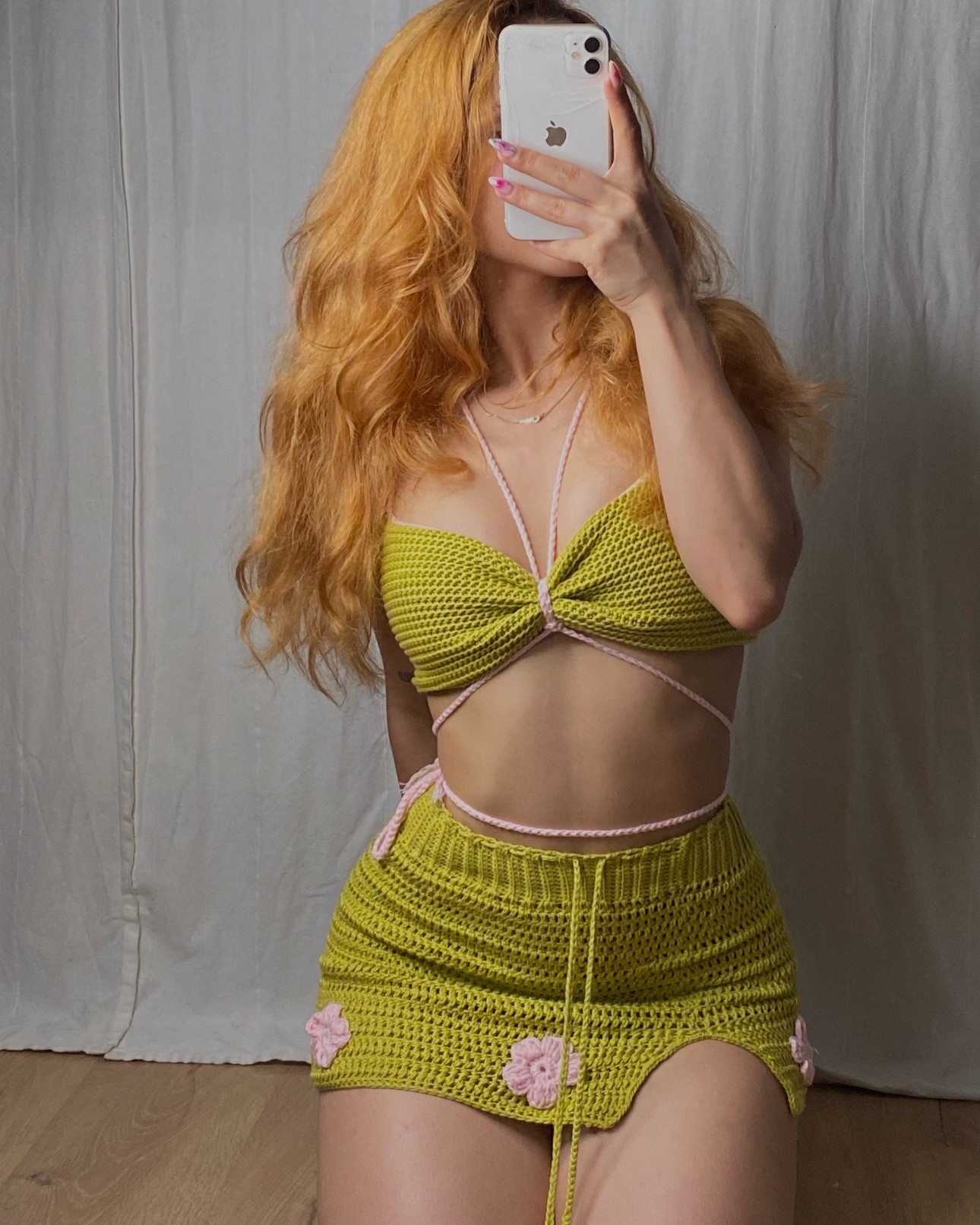 Dance into summer with this stunning green crochet two-piece festival set 🌿 Featuring a flattering high-waisted skirt and a tie-back crop top, this handmade boho outfit is perfect for raves, music festivals, beach days, or vacation lounging. Designed for comfort, style, and movement – and made to order for a perfect custom fit. 🌞✨