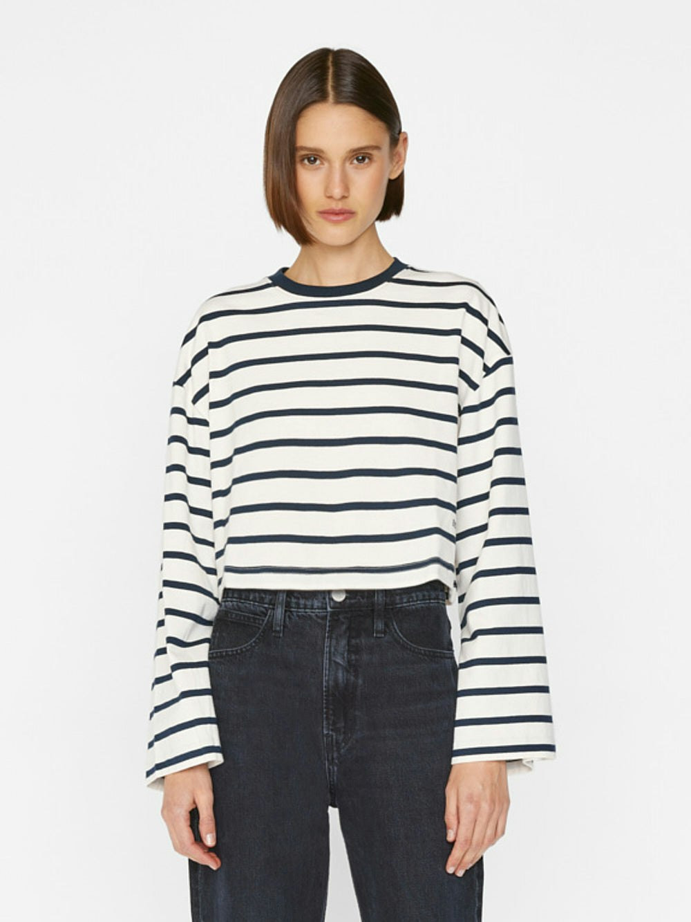 Crop Bell Sleeve Tee -- Navy Multi | Frame Denim