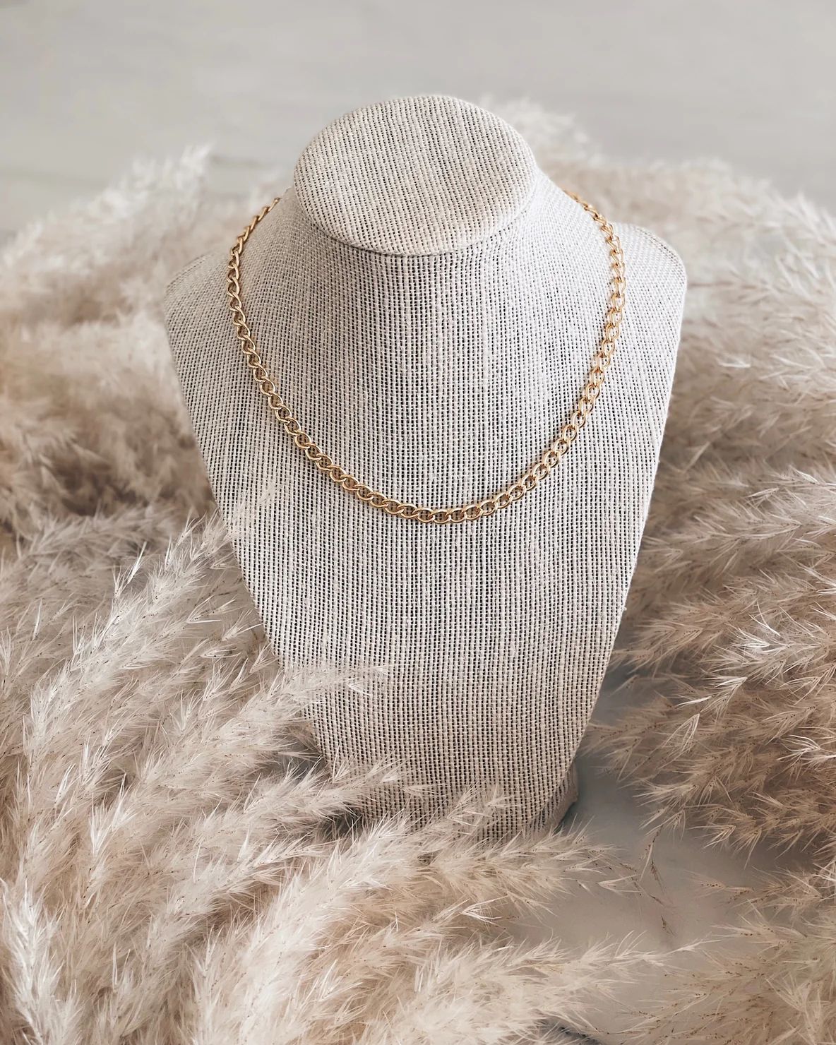 Curbed Chain Necklace | Stylin by Aylin