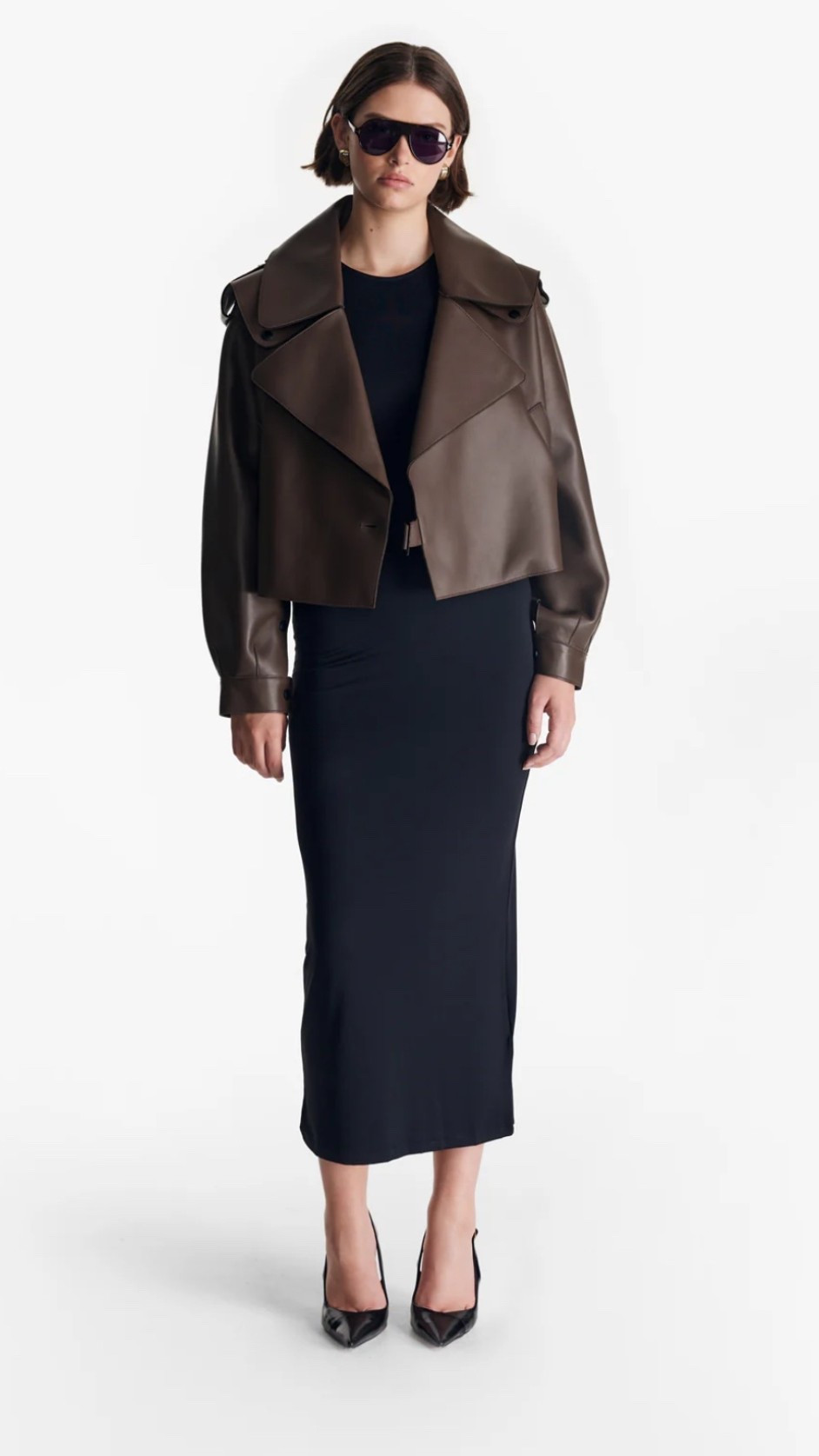 Actively trying to stop myself from buying this gorgeous chocolate brown 100% leather jacket but it is just so perfect for the fall and available in any colour you need! 


#LTKstyletip #LTKmidsize #LTKmodest