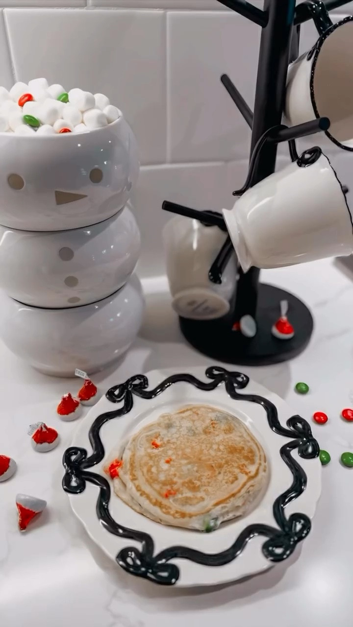 I started the day making festive Christmas pancakes with red + green M&Ms, and honestly… this little moment made my whole morning 

If you love a coordinated kitchen moment… this set is a MUST. Linking everything on LTK 🤍

@anthropologie @anthropologiehome 

#holidaydecor  #kitcheninspo #ChristmasAesthetic #homedecor

#LTKHome #LTKGiftGuide #LTKHoliday