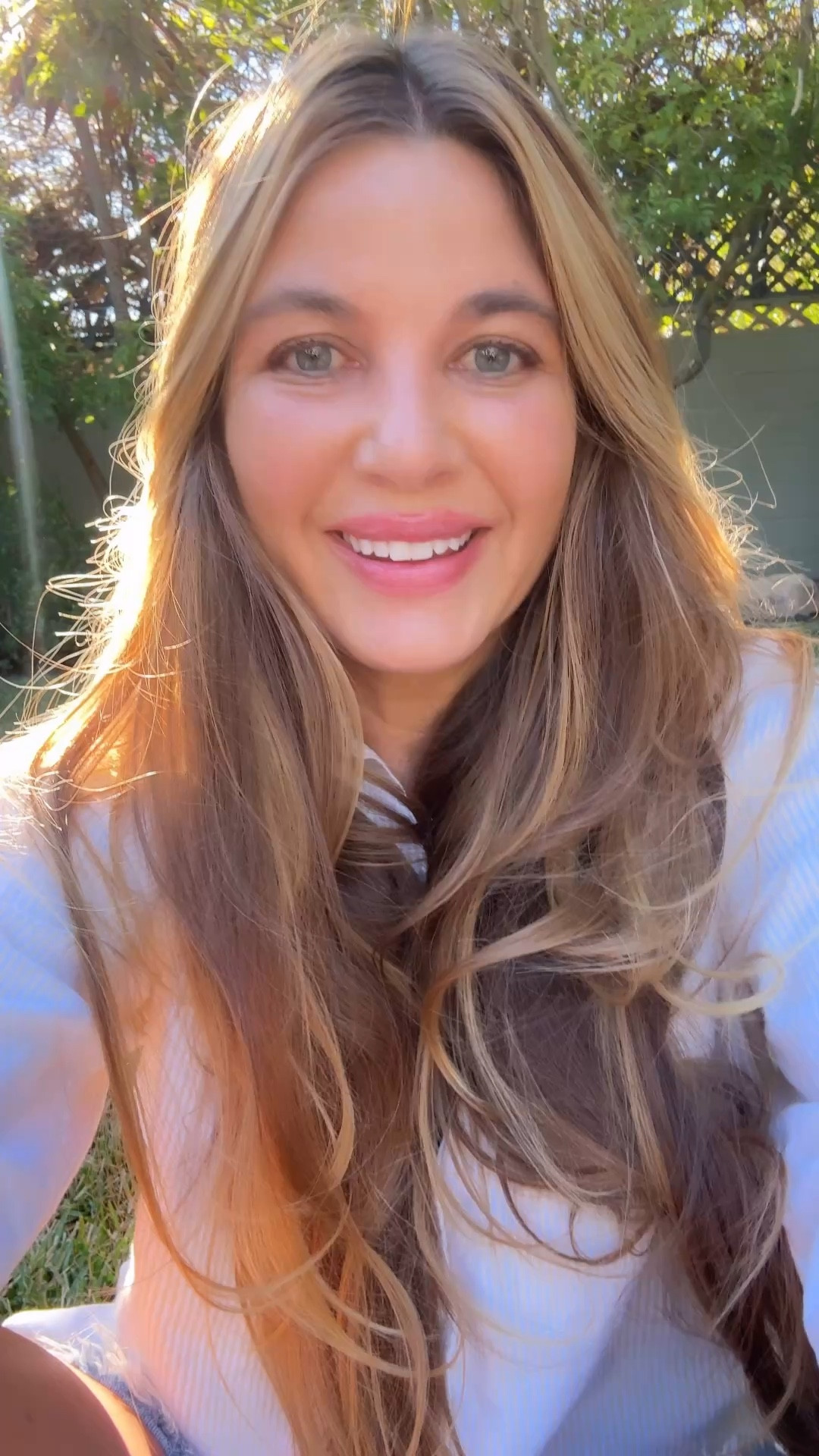 2 products on my face 
Sheer face balm in 230
Lip balm is Cupid 
Hair Sea Glass 

#LTKFindsUnder50 #LTKdayinmylife #LTKBeauty