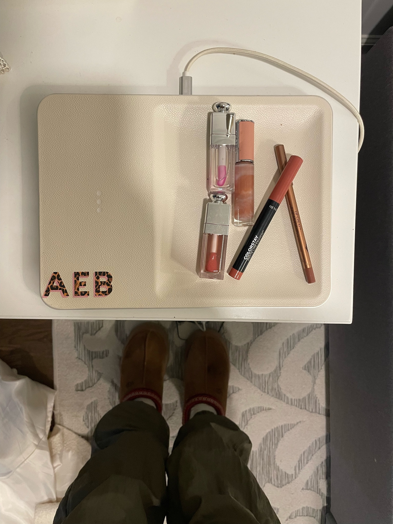 iPhone wireless charging station 


#LTKHoliday #LTKSeasonal #LTKGiftGuide