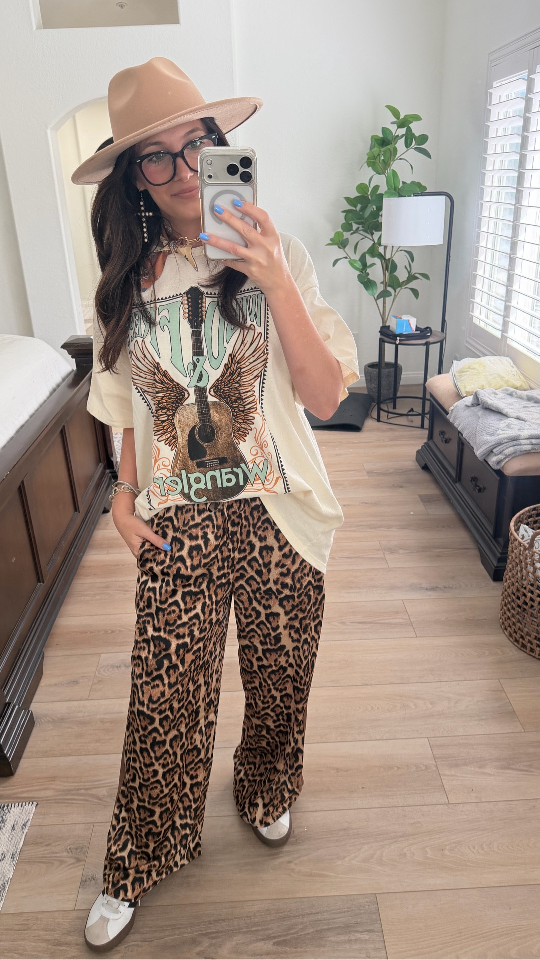 Neck scarf styling 

#neckscarf #countryconcert #countryconcertoutfit #rodeooutfit 

#LTKvlog #LTKgrwm #LTKootd