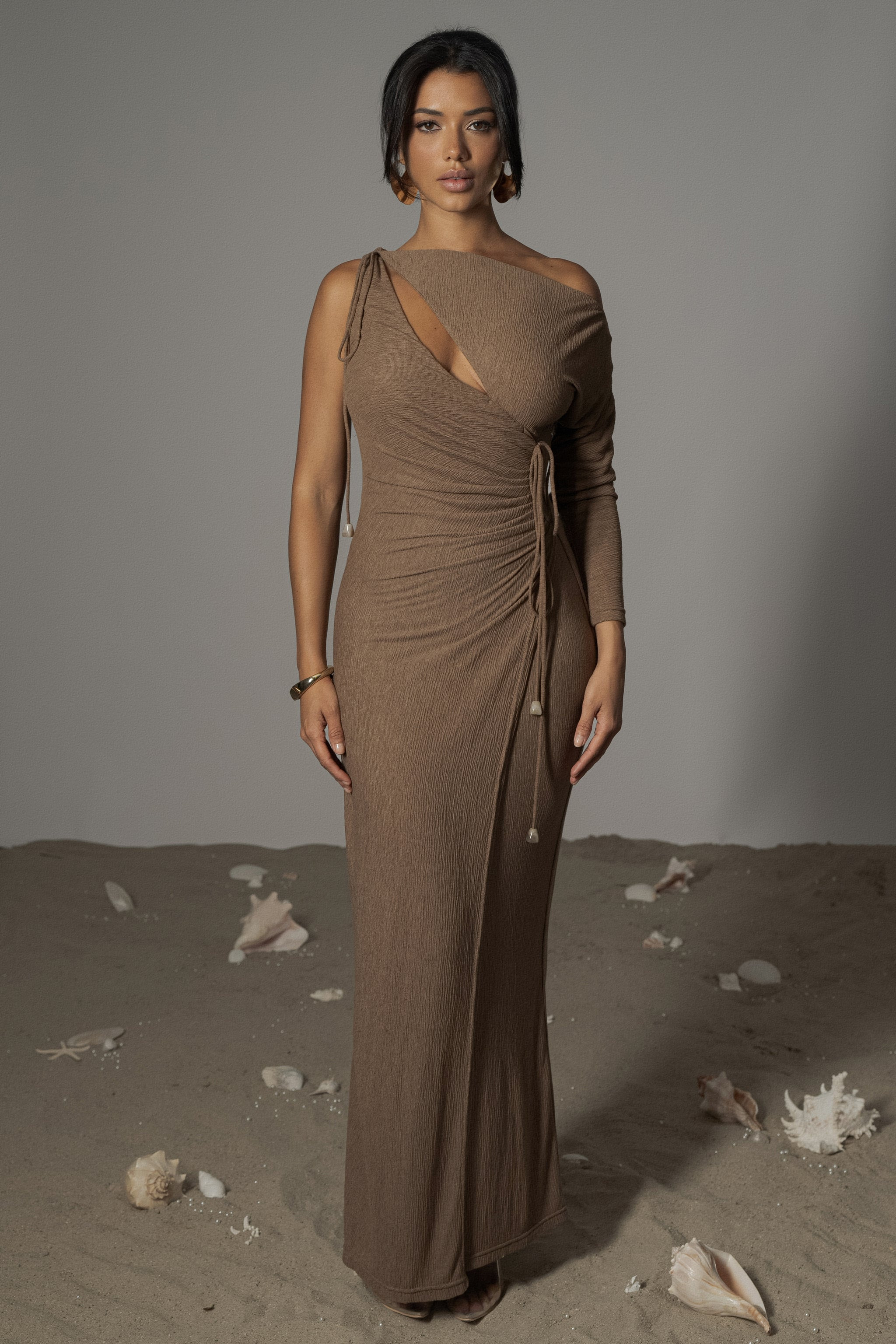 Chocolate Odelia Crinkled Maxi Dress | JLUXLABEL