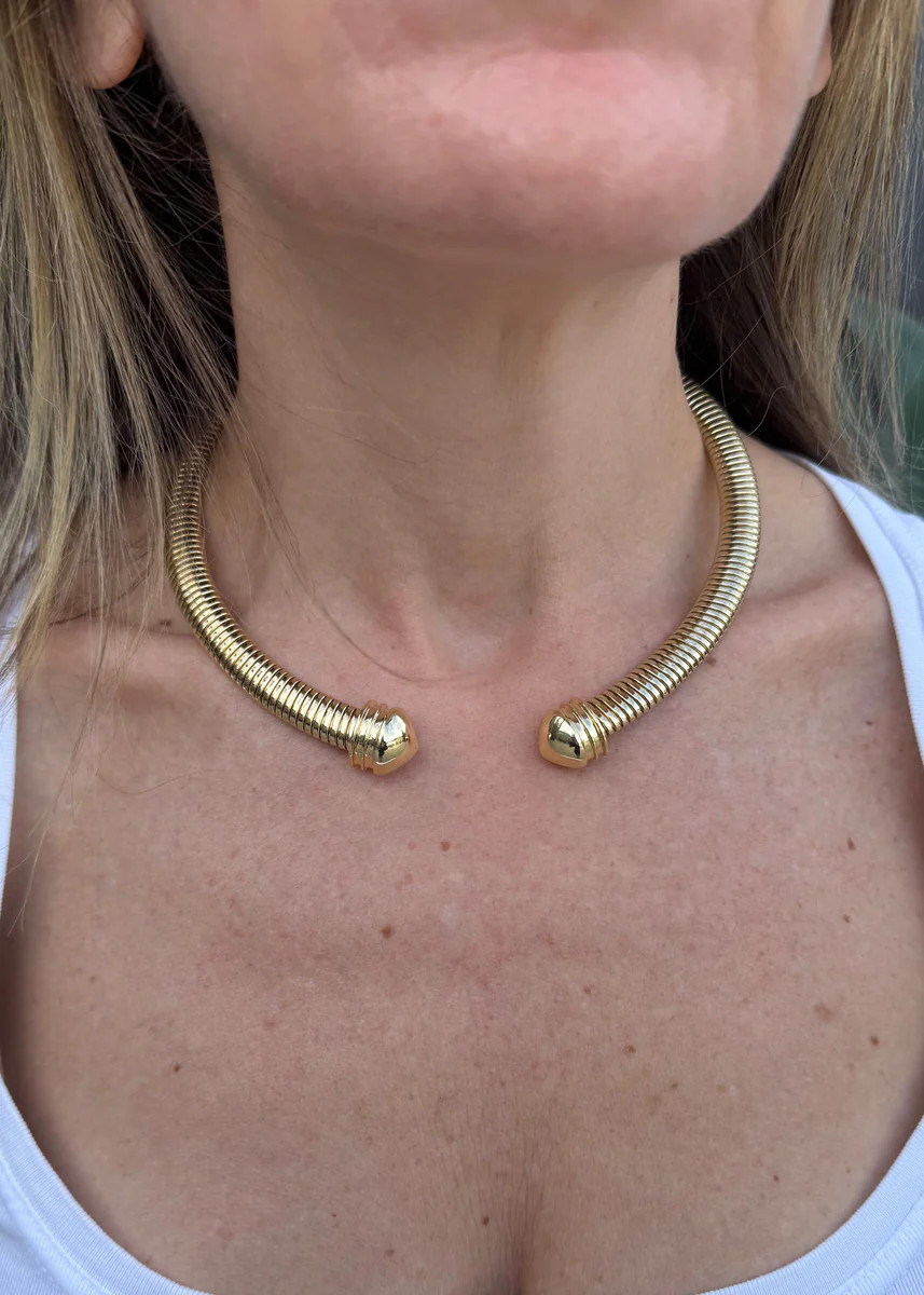 Sonia Ribbed Gold Skinny Collar Necklace | Benaar La