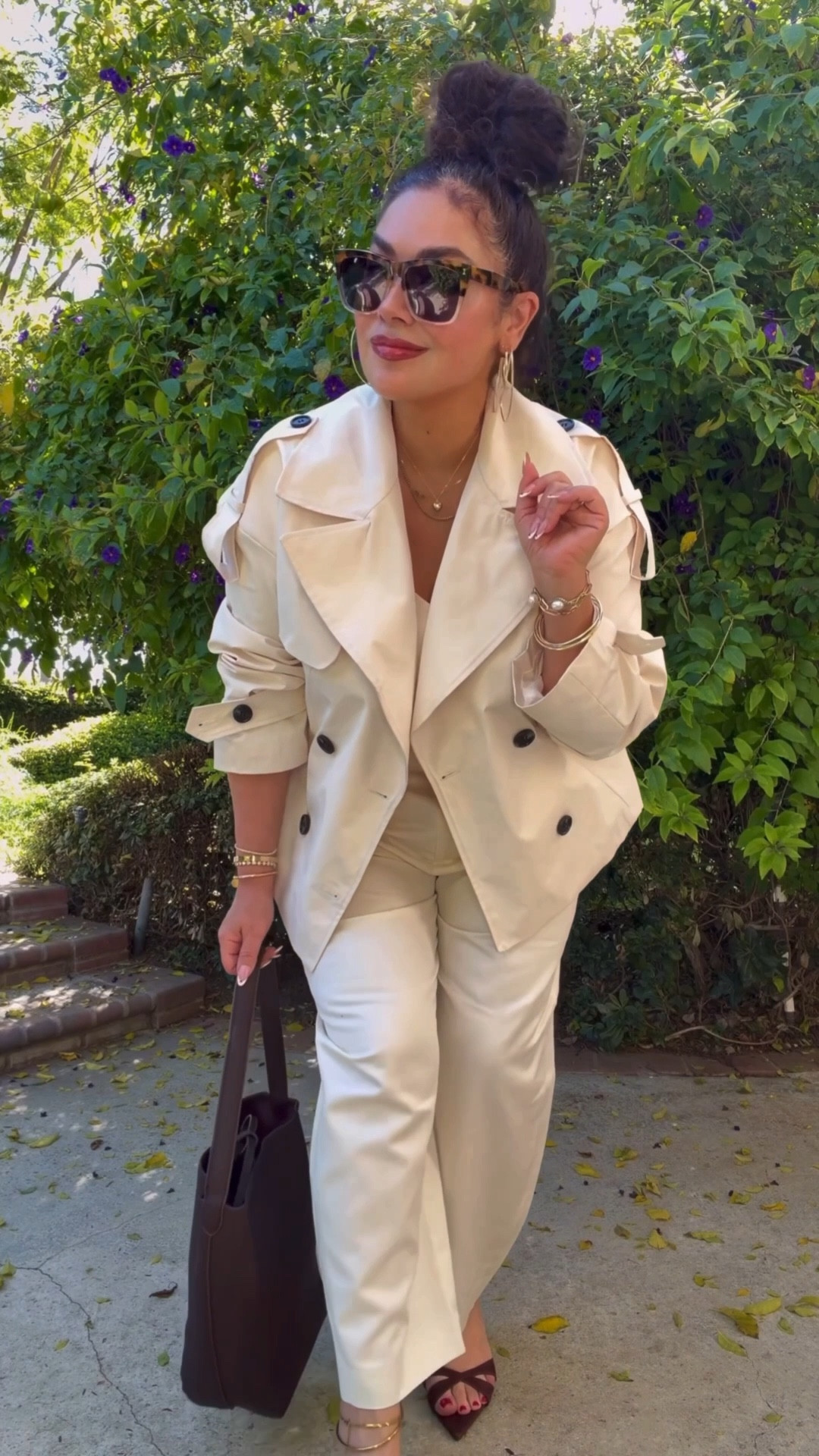 Put on your biggest hoops, your cutest sunnies, and step out like the sunshine you are. ☀️😎

Hoops: @Jennifer Zeuner Jewelry 
Sunnies: @illesteva 

#jenniferzeunerjewelry #jenniferzeuner #TheEarringEdit #everydayelevated #styleover50

#LTKOver40 #LTKgrwm #LTKootd