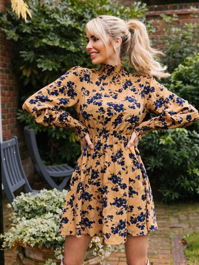 SHEIN Shirred Neck and Cuff Floral Dress | SHEIN
