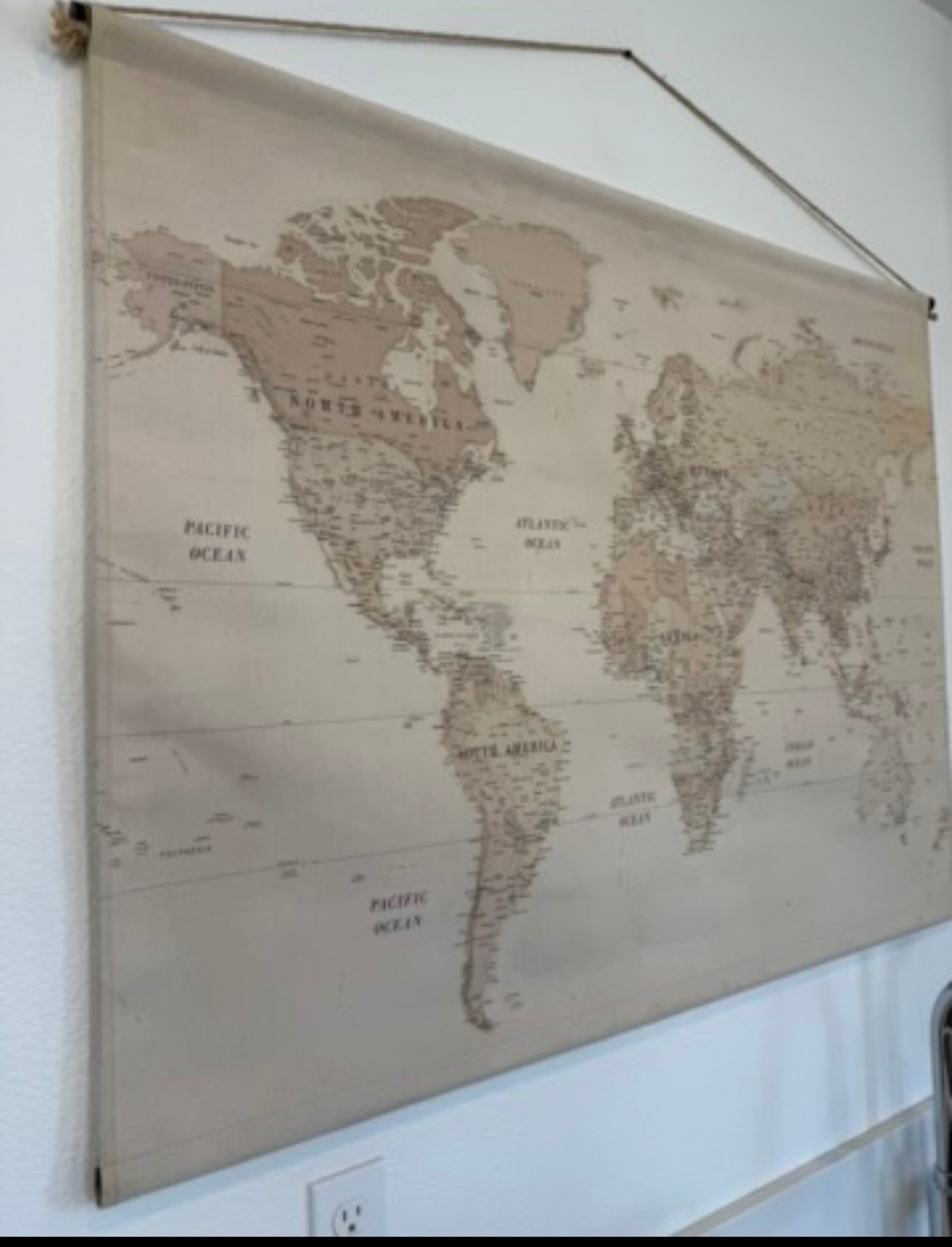 Neutral tapestry I love SO much is shipping again! 🤎

It’s one of those pieces that instantly warms up a space — soft texture, neutral tones, and such an easy way to fill a blank wall.

I linked this one plus more new Hobby Lobby finds now on Amazon ✨ Don’t wait if you’ve been eyeing it!