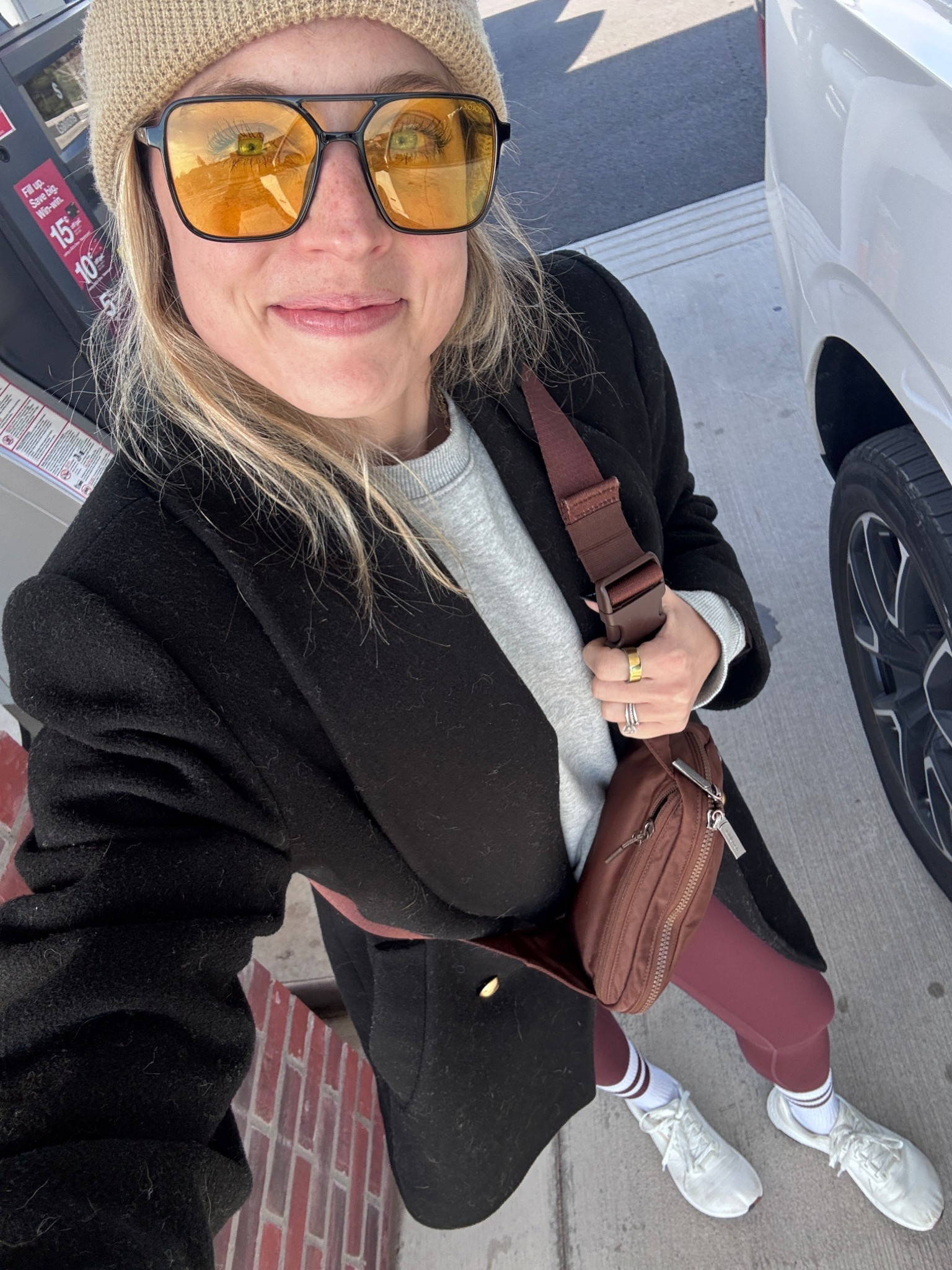 Shameless selfie at the gas pump! I love matching my leggings to my socks and these Ptula Luxe leggings are so good! 

 

#LTKActive #LTKdayinmylife #LTKmomlife