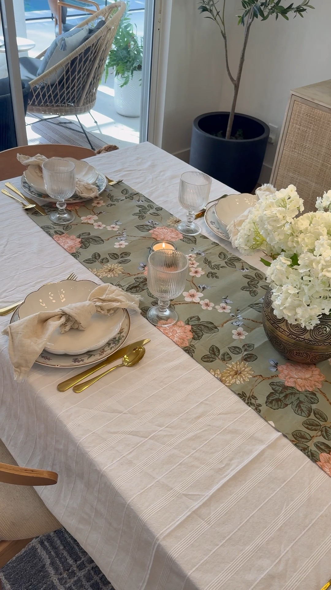 Spring Tablescape #spring #tablescape #targetstyle

#LTKHome #LTKSeasonal