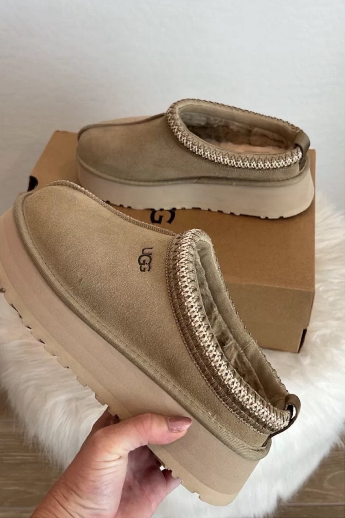Ugg slippers run true to size 

#LTKHoliday #LTKGiftGuide #LTKStyleTip