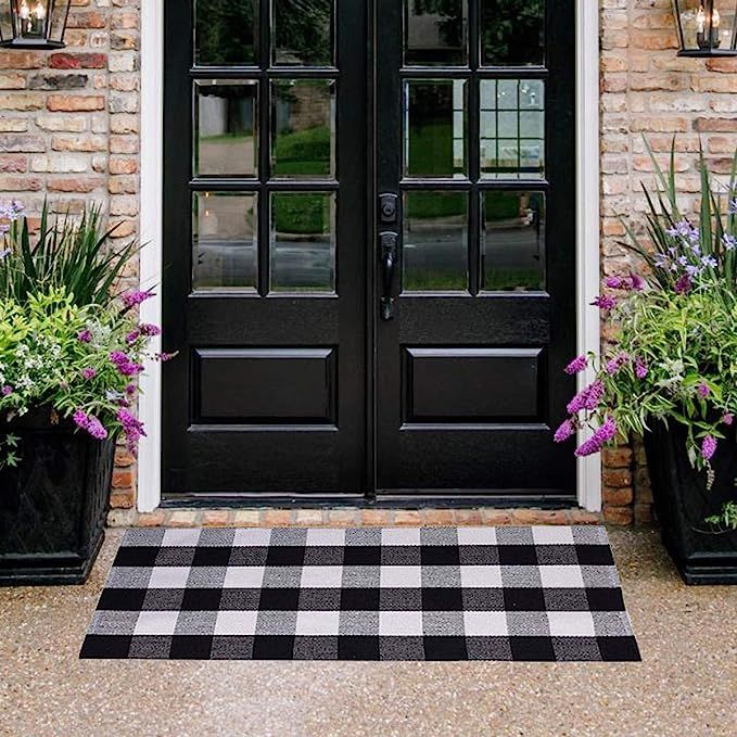 Buffalo Check Rug, Black and White Plaid Rug Moven Doormat Washable Porch Kitchen Area Rugs,Decor... | Amazon (US)