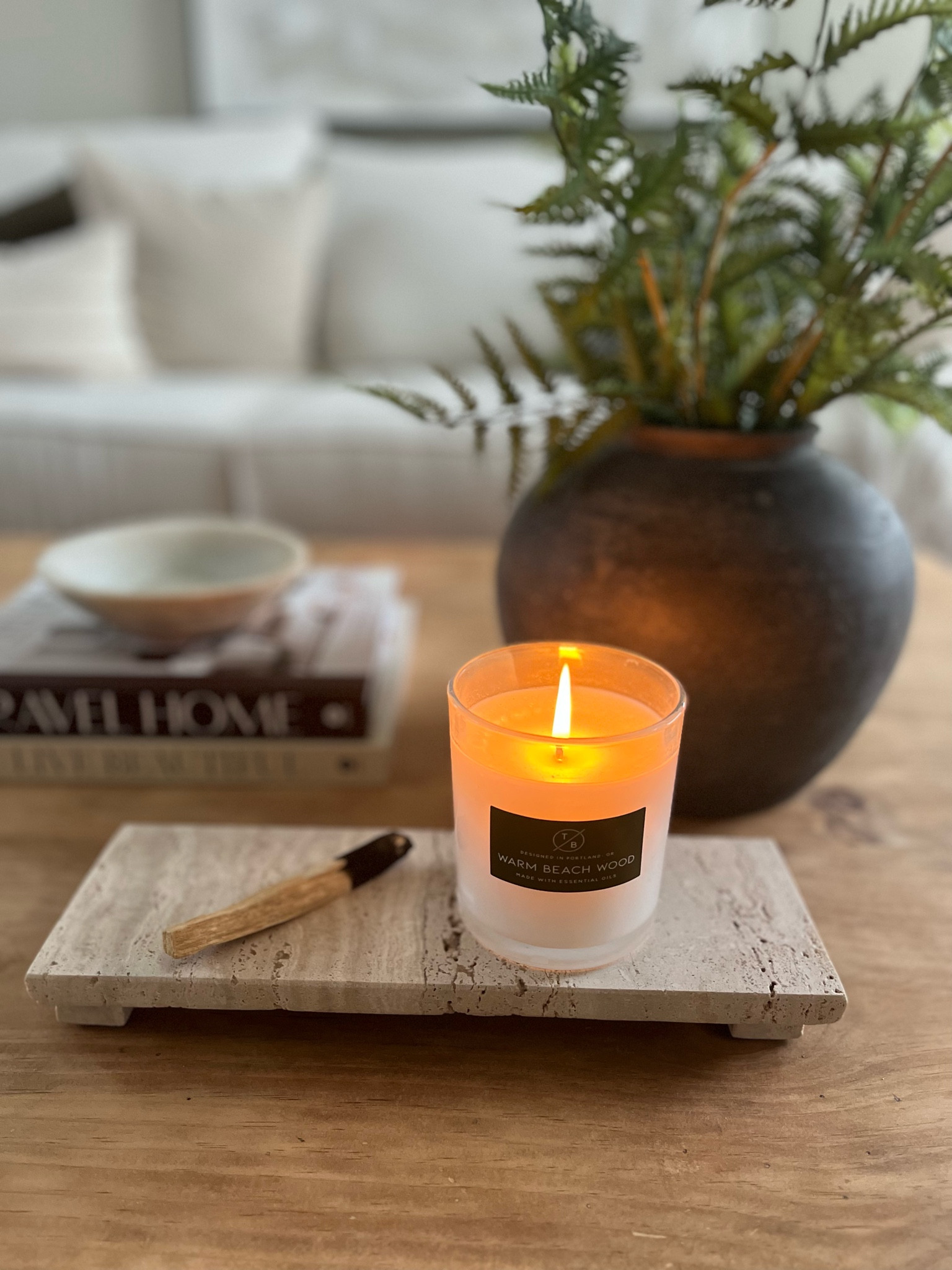 Coffee table styling 



#coffeetablestyling #shopsmall #neutraldecor #sundaymoments #vintagevase 