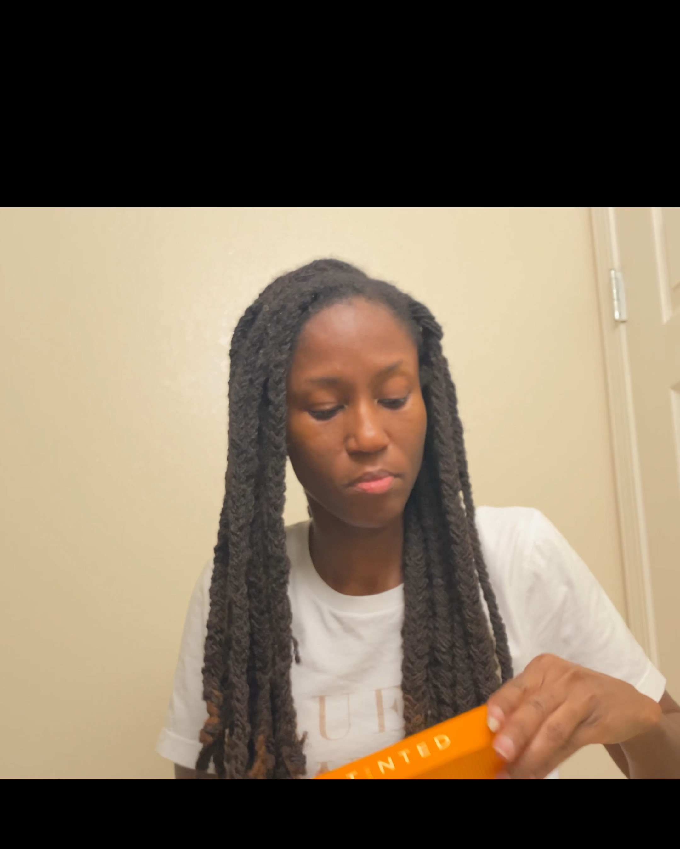 I have been on the search for a mineral sunscreen that does not leave a white cast and still provides the protection that I need. This sunscreen is  a SPF 30. I like that it doesn’t irritate my sensitive skin. It’s been my go to mineral sunscreen first the last few months. 
#LiveTinted 

#LTKVideo #LTKBeauty #LTKU