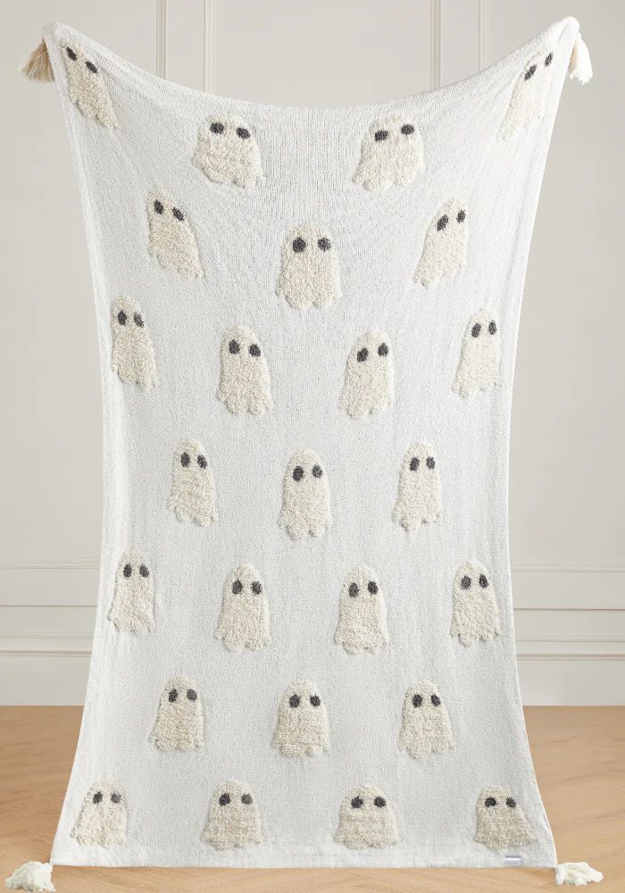 TSC x Sarah Knuth: 3D Ghost Buttery Blanket- Full Size | The Styled Collection